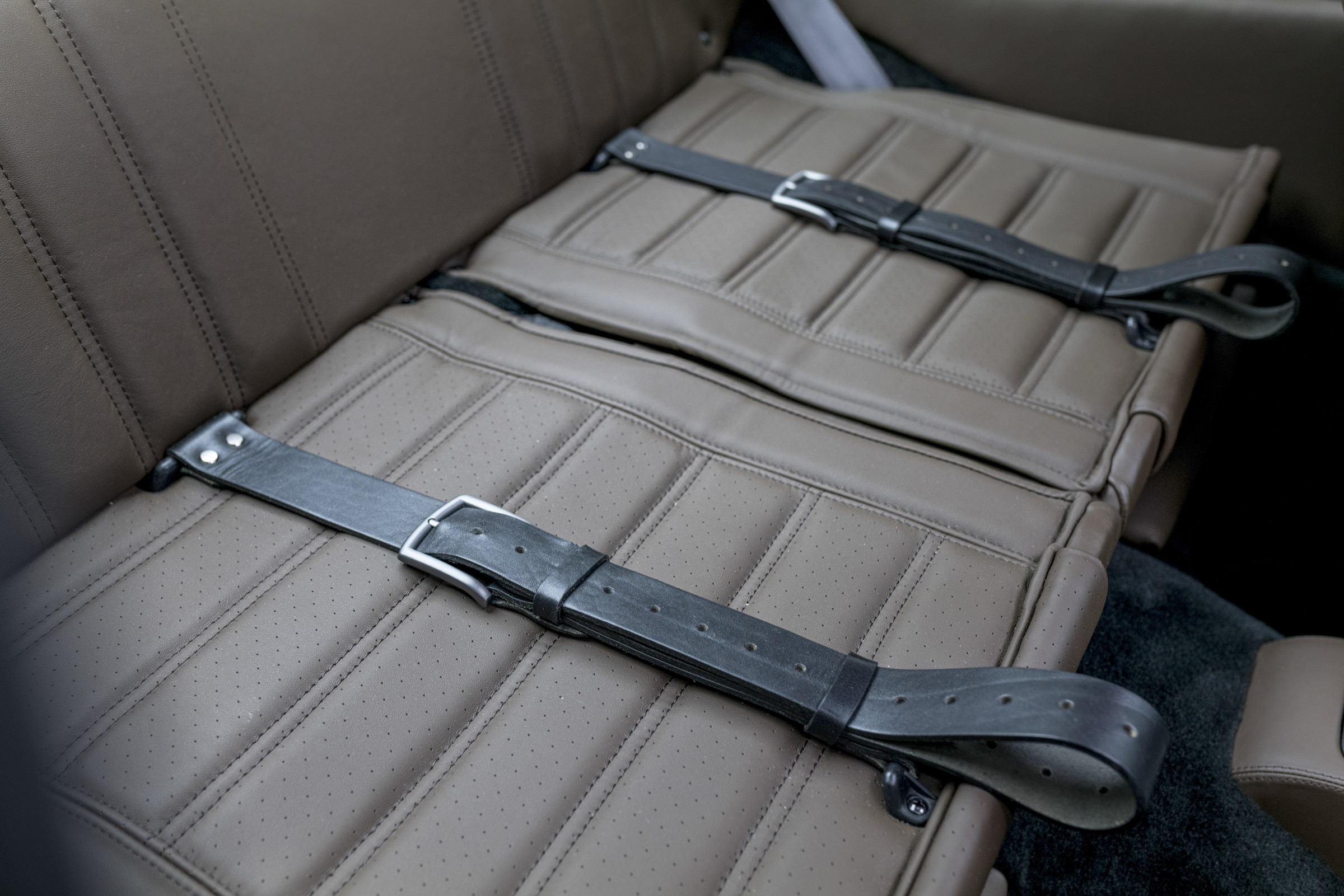 Forest Green 964 C4 — exterior view